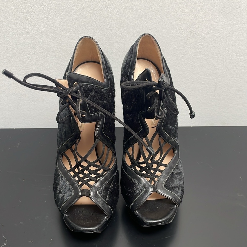 Nicholas Kirkwood Black Lace-Up Peep Toe Platform Heels - Picture 6 of 16